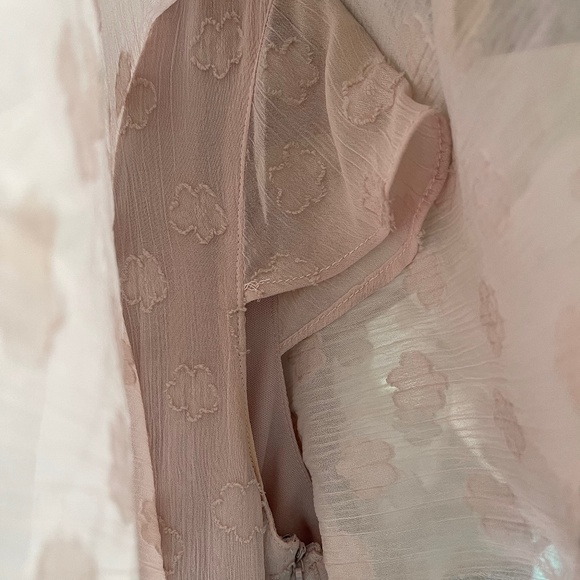 NeeSee's Dresses Blush Pink Size Small Modest - Picture 4 of 10